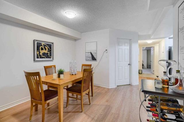 6-01 - 2420 Baronwood Dr, Condo with 2 bedrooms, 2 bathrooms and 1 parking in Oakville ON | Image 3