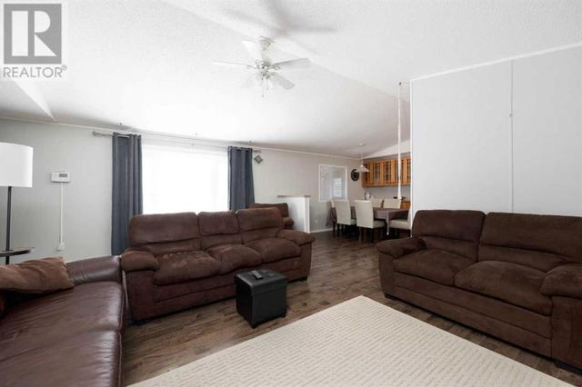 104 Arabian Drive, House other with 3 bedrooms, 2 bathrooms and 2 parking in Wood Buffalo AB | Image 5