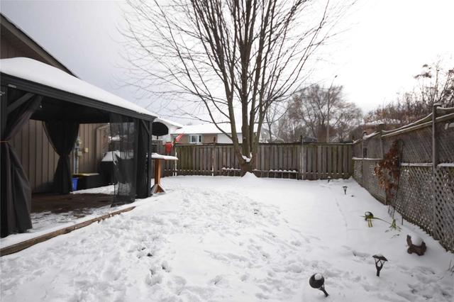 24 Mcconkey Pl, House detached with 3 bedrooms, 2 bathrooms and 4 parking in Barrie ON | Image 16