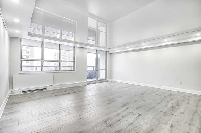 805 - 15 La Rose Ave, Condo with 3 bedrooms, 2 bathrooms and 1 parking in Toronto ON | Image 5