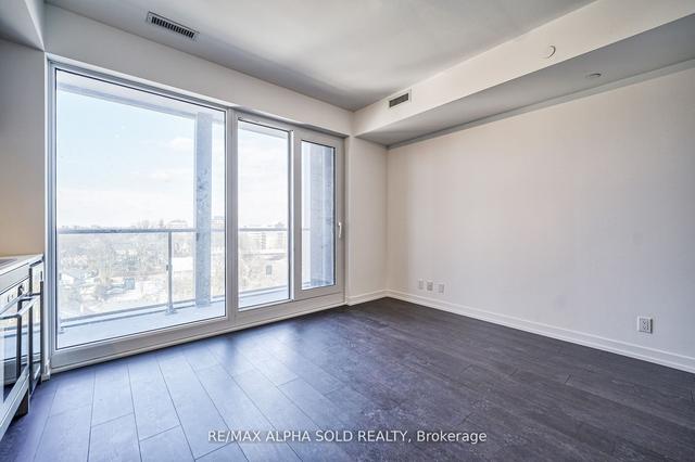 1108 - 2020 Bathurst St, Condo with 1 bedrooms, 1 bathrooms and 0 parking in Toronto ON | Image 8