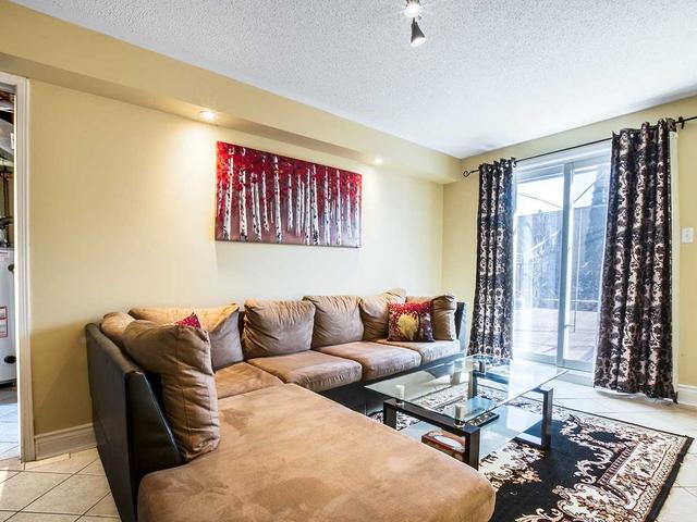 58 Dunlop Crt, House attached with 3 bedrooms, 3 bathrooms and 3 parking in Brampton ON | Image 31