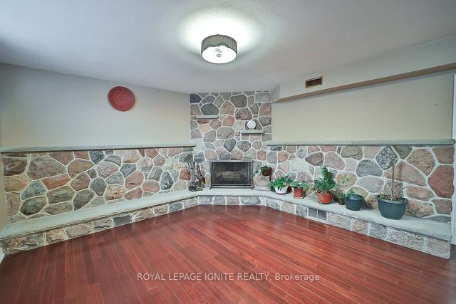 82 Brampton Rd, House detached with 3 bedrooms, 3 bathrooms and 4 parking in Toronto ON | Image 17