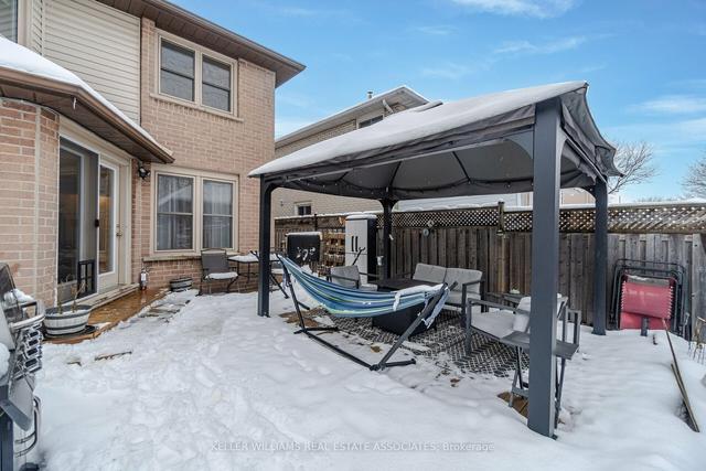 54 Randolf Crt, House detached with 3 bedrooms, 4 bathrooms and 6 parking in Hamilton ON | Image 29