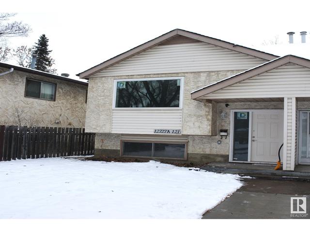 12727a 121 St Nw, House semidetached with 3 bedrooms, 1 bathrooms and null parking in Edmonton AB | Image 2
