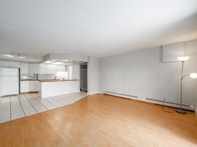 3 - 6827 Centre Street Nw, Condo with 2 bedrooms, 1 bathrooms and 1 parking in Calgary AB | Image 4