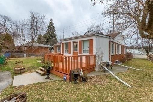 173 North Service Rd, House detached with 3 bedrooms, 1 bathrooms and 8 parking in Mississauga ON | Image 2