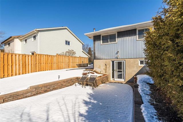 60 Nickolas Cres, House semidetached with 3 bedrooms, 2 bathrooms and 4 parking in Cambridge ON | Image 17