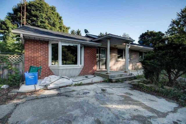 5006 Derry Rd W, House detached with 3 bedrooms, 3 bathrooms and 8 parking in Burlington ON | Image 6