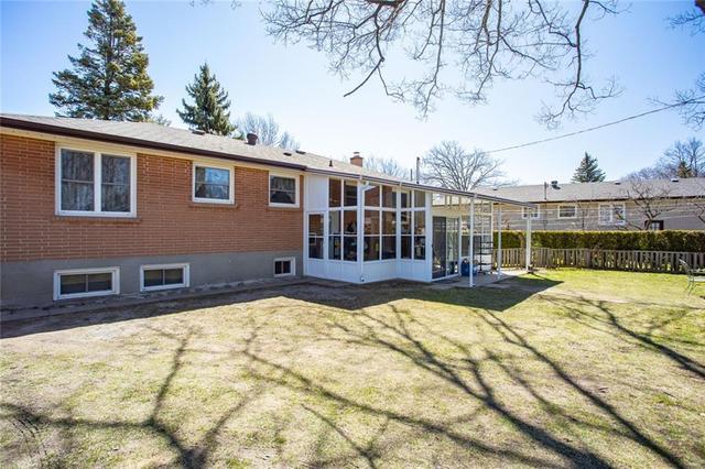 97 North Forster Park Drive, House detached with 4 bedrooms, 2 bathrooms and 5 parking in Oakville ON | Image 25