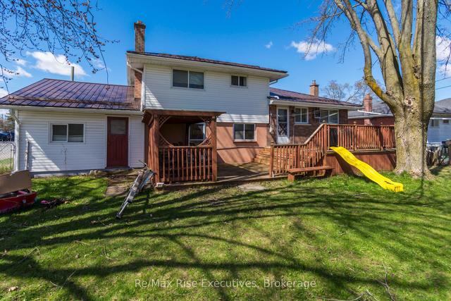 75 Poplar St W, House detached with 3 bedrooms, 1 bathrooms and 5 parking in Belleville ON | Image 16