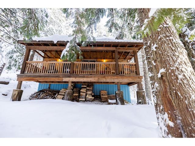 6225 Porto Rico Ymir Road, House detached with 3 bedrooms, 2 bathrooms and null parking in Central Kootenay G BC | Image 79