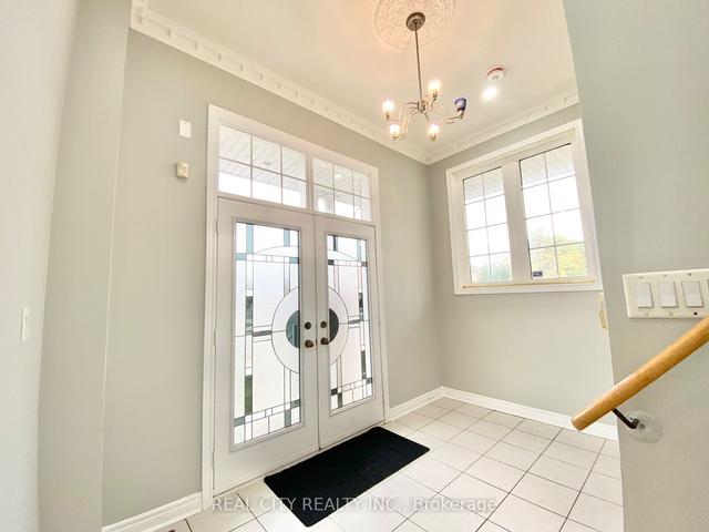 upper - 2 Wandering Trail Dr, House detached with 4 bedrooms, 3 bathrooms and 3 parking in Brampton ON | Image 34
