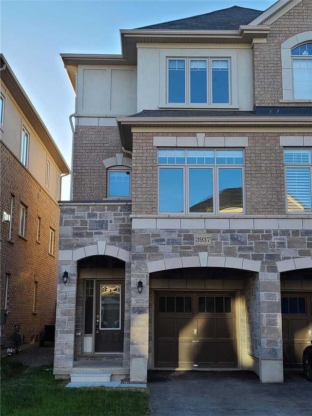 3937 Tufgar Cres, House semidetached with 3 bedrooms, 3 bathrooms and 2 parking in Burlington ON | Image 1