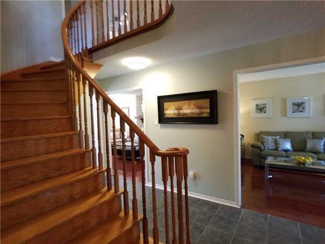 3250 Colonial Dr, House detached with 4 bedrooms, 4 bathrooms and 4 parking in Mississauga ON | Image 7