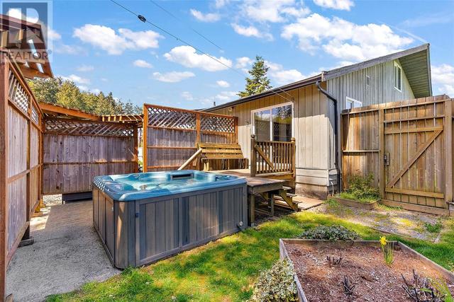 3574 Cowichan Lake Rd, House detached with 4 bedrooms, 2 bathrooms and 10 parking in North Cowichan BC | Image 27