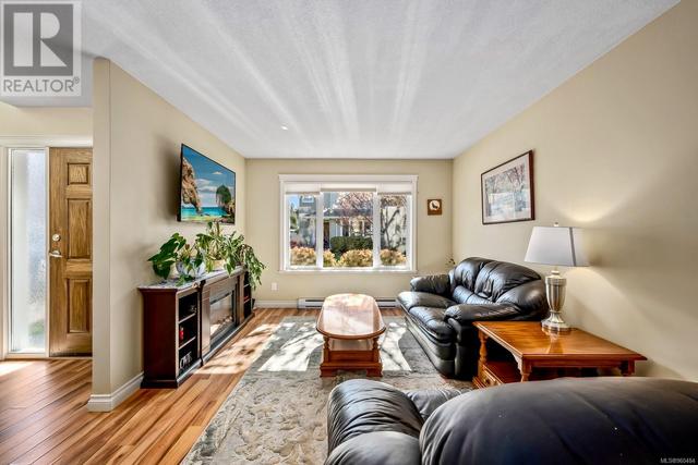 116 - 1500 Cumberland Rd, House attached with 3 bedrooms, 2 bathrooms and 13 parking in Courtenay BC | Image 5