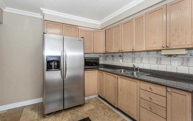 132 - 21 Livonia Pl, Townhouse with 4 bedrooms, 3 bathrooms and 2 parking in Toronto ON | Image 5
