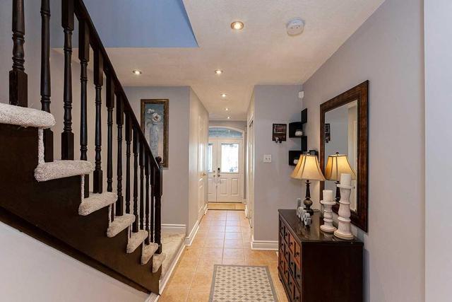 539 Rossellini Dr, House detached with 4 bedrooms, 4 bathrooms and 3 parking in Mississauga ON | Image 2