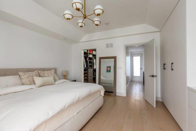 38 Alameda Ave, House semidetached with 4 bedrooms, 4 bathrooms and 3 parking in Toronto ON | Image 13