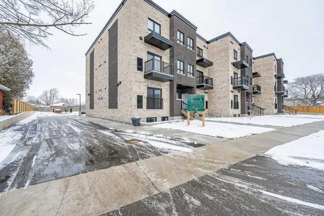 4 - 600 Victoria St, Townhouse with 0 bedrooms, 2 bathrooms and 1 parking in Kitchener ON | Image 12