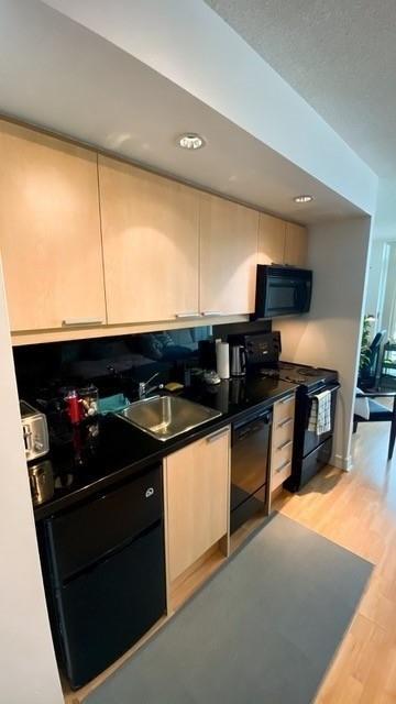 uph11 - 19 Avondale Ave, Condo with 0 bedrooms, 1 bathrooms and 1 parking in Toronto ON | Image 7
