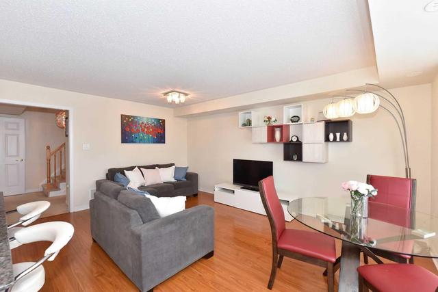 172 Kingston Rd W, Townhouse with 2 bedrooms, 2 bathrooms and 1 parking in Ajax ON | Image 9