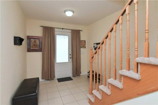 837 Cook Cres, House attached with 3 bedrooms, 3 bathrooms and 1 parking in Shelburne ON | Image 4