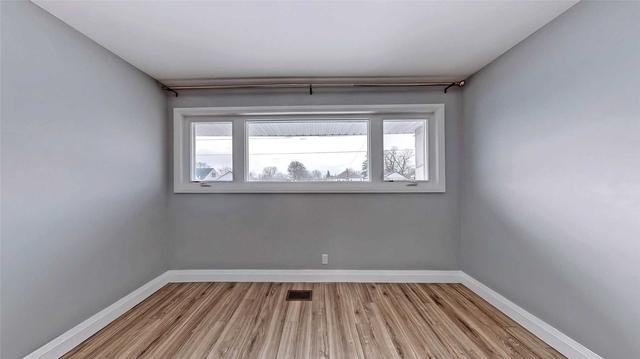 261 Wilson Rd S, House detached with 3 bedrooms, 2 bathrooms and 3 parking in Oshawa ON | Image 6