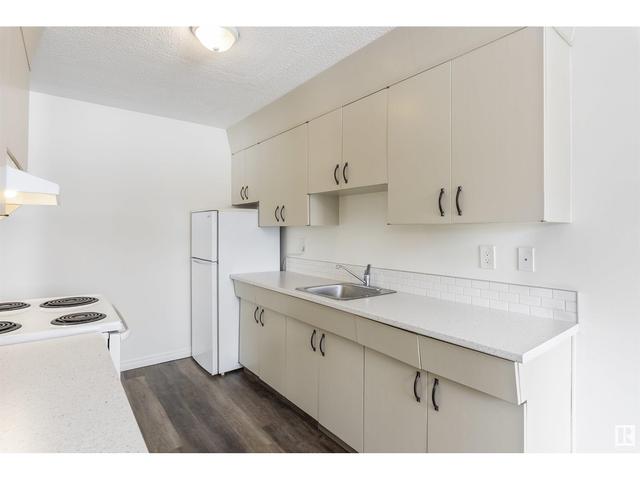 102 - 15930 109 Av Nw, Condo with 2 bedrooms, 1 bathrooms and 1 parking in Edmonton AB | Image 18