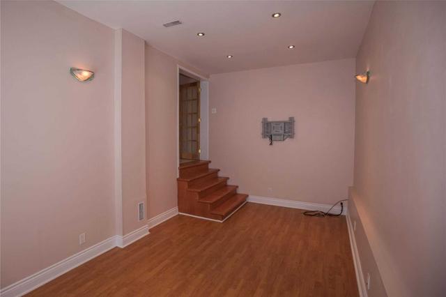 upper - 2809 Victoria Park Ave, House detached with 3 bedrooms, 2 bathrooms and 4 parking in Toronto ON | Image 21