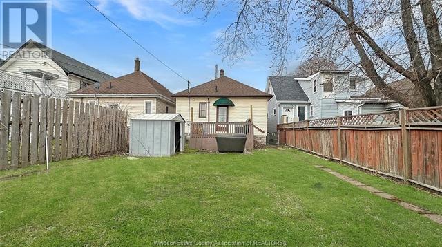 1132 Windsor Avenue, House detached with 7 bedrooms, 3 bathrooms and null parking in Windsor ON | Image 12