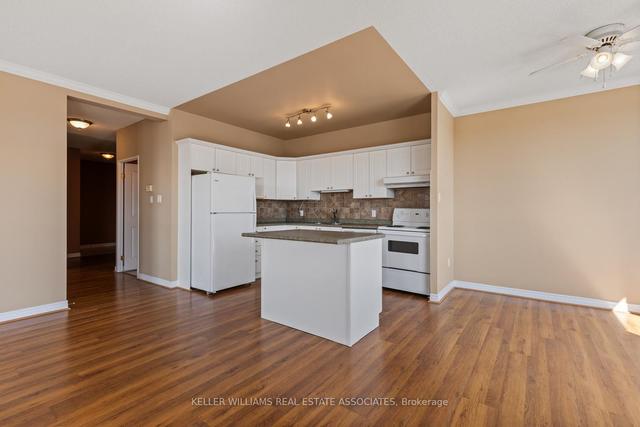 512 - 60 Wyndham St S, Condo with 2 bedrooms, 2 bathrooms and 1 parking in Guelph ON | Image 4
