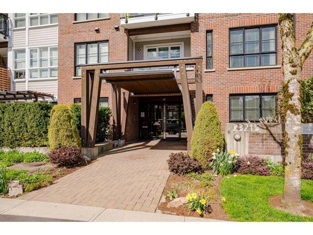 310 - 23215 Billy Brown Road, Condo with 1 bedrooms, 1 bathrooms and 1 parking in Langley BC | Image 3