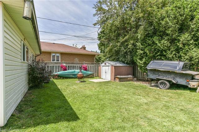 213 King Edward Avenue, House detached with 3 bedrooms, 1 bathrooms and 8 parking in London ON | Image 42