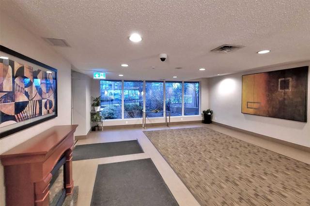1101 - 115 Hillcrest Ave, Condo with 2 bedrooms, 1 bathrooms and 1 parking in Mississauga ON | Image 12