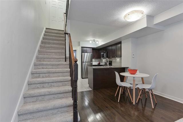 102 - 30 Elsie Lane, Townhouse with 3 bedrooms, 2 bathrooms and 1 parking in Toronto ON | Image 8