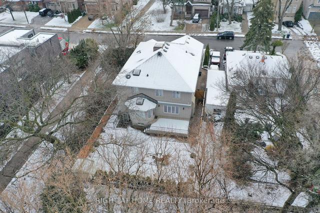 136 Spring Garden Ave, House detached with 4 bedrooms, 6 bathrooms and 6 parking in Toronto ON | Image 23