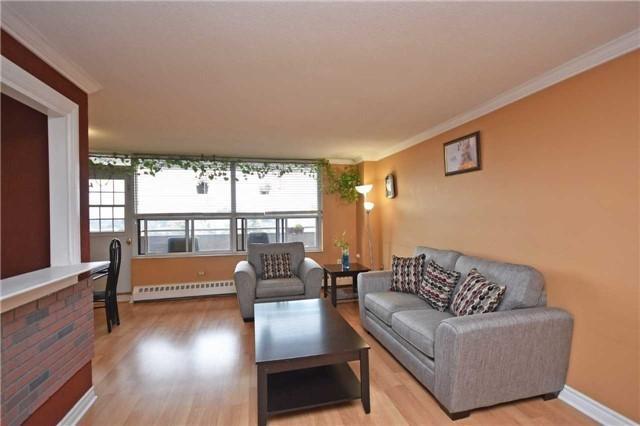 809 - 3120 Kirwin Ave, Condo with 2 bedrooms, 1 bathrooms and 1 parking in Mississauga ON | Image 5