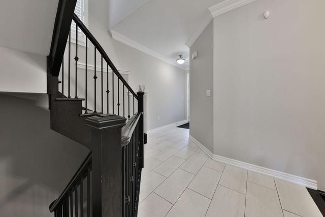 2470 Village Common, House attached with 4 bedrooms, 5 bathrooms and 4 parking in Oakville ON | Image 38