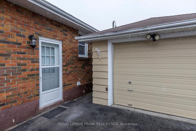 217 Shelbourne St, House detached with 2 bedrooms, 2 bathrooms and 3 parking in Peterborough ON | Image 17