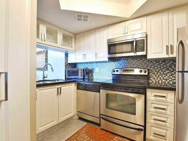 1003 - 250 Webb Dr, Condo with 2 bedrooms, 2 bathrooms and 2 parking in Mississauga ON | Image 7