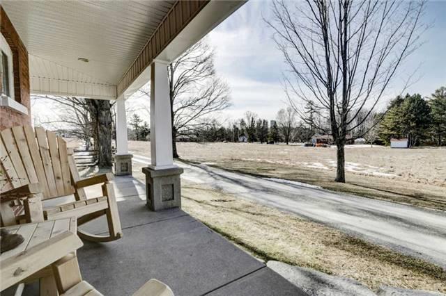 765 County Rd 121 Rd, House other with 3 bedrooms, 2 bathrooms and 10 parking in Kawartha Lakes ON | Image 2