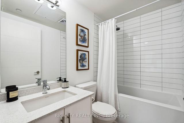 527 - 460 Adelaide St E, Condo with 2 bedrooms, 2 bathrooms and 0 parking in Toronto ON | Image 2