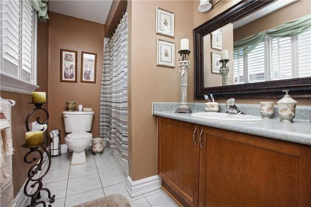 14 Upper Highlands Dr, House detached with 3 bedrooms, 4 bathrooms and 4 parking in Brampton ON | Image 9