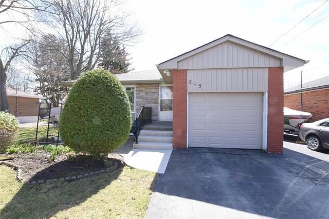 215 Mackenzie Crescent, House detached with 5 bedrooms, 2 bathrooms and 6 parking in Haldimand County ON | Image 2