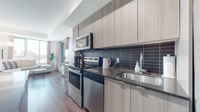 304 - 3237 Bayview Ave, Condo with 1 bedrooms, 2 bathrooms and 1 parking in Toronto ON | Image 6