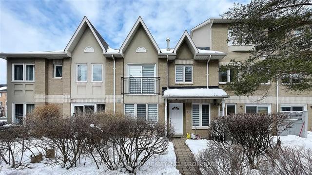 712 - 29 Rosebank Dr, Townhouse with 2 bedrooms, 3 bathrooms and 1 parking in Toronto ON | Image 1