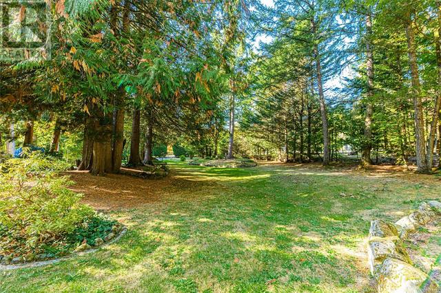 1386 Carlton Dr, House detached with 4 bedrooms, 2 bathrooms and null parking in Cowichan Valley B BC | Image 13