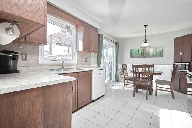 2118 Chantler St, House detached with 3 bedrooms, 2 bathrooms and 6 parking in Innisfil ON | Image 11